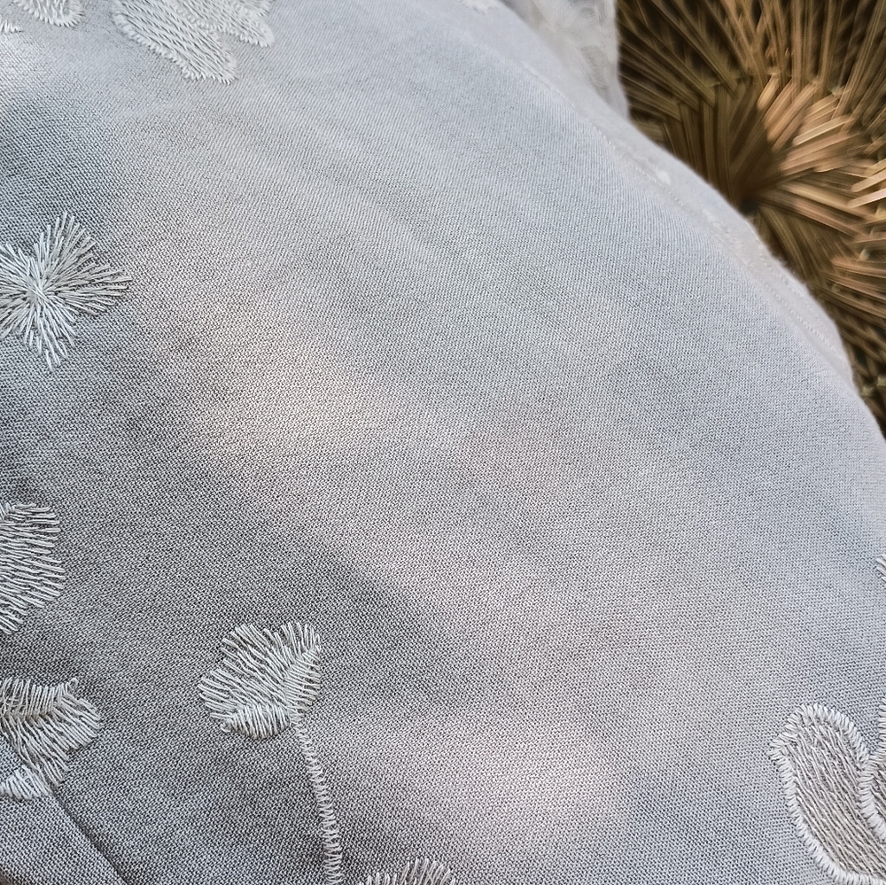 Tahari Floral Embroidered Pants_16 - Picture 5 of 8